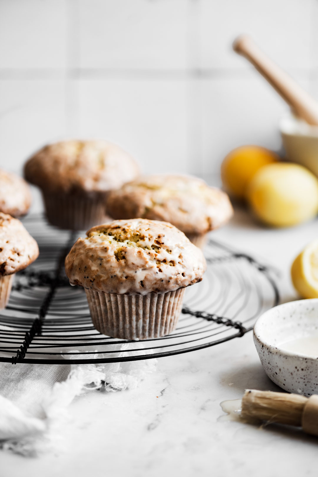 BAKERY STYLE LEMON POPPYSEED MUFFINS