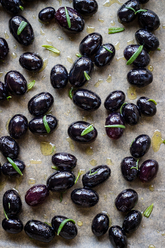 roastedgrapeandhalloumisalad1