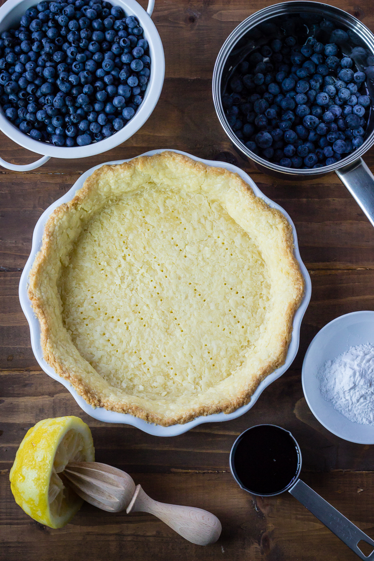 fresh blueberry pie ing