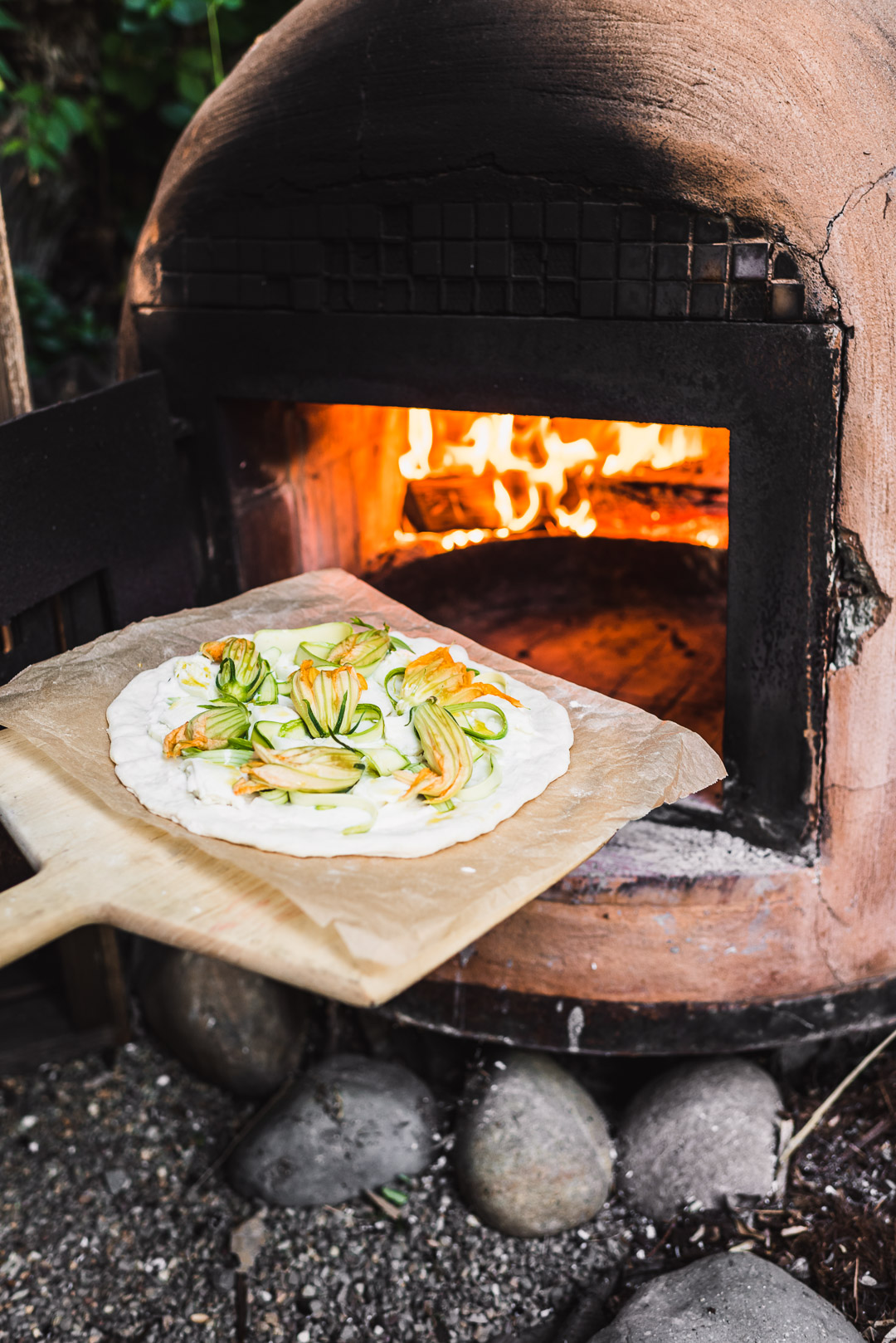 centercut squash blossom pizza