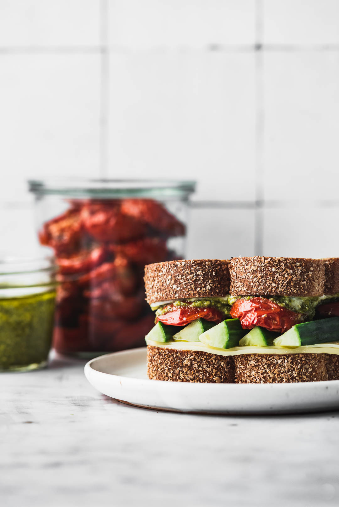 SLOW-ROASTED TOMATO SANDWICH
