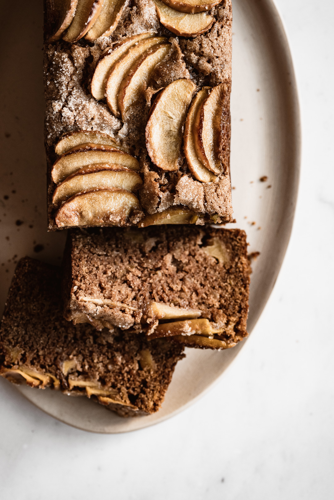 Chock full of apples and fragranced with a beautiful blend of spices, this Greek apple bread - milópita is the perfect fall bake.